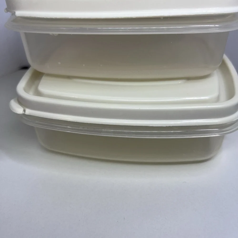 Vintage Rubbermaid Servin Saver #1 - 2 Cups - Lot Of 2 Sandwich‎ w Lids Almond